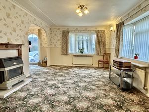 Lounge- click for photo gallery